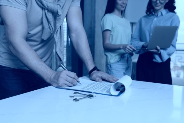 Firma di accordi immobiliari durante una separazione con effetti sulle agevolazioni prima casa
